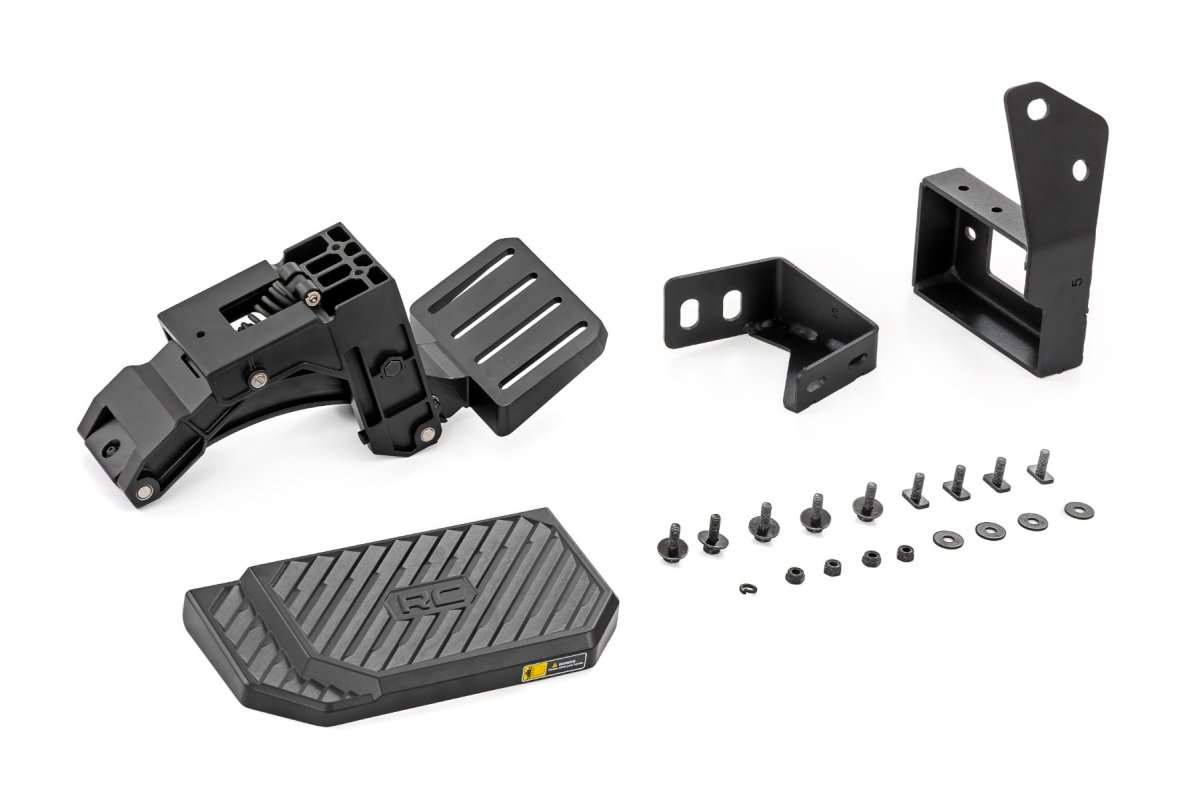 Ford F-250 Super Duty Retractable Bed Step - Rough Country - Manual Pull - '17-'22